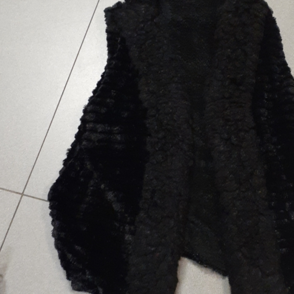 Sweaters - Picture 2 of 2